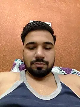 Stripchat Live Sex Cam of 12vxyz