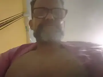 Stripchat Live Sex of GiganticDot71