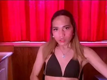 Stripchat Live Sex Cam of hugecock_kate