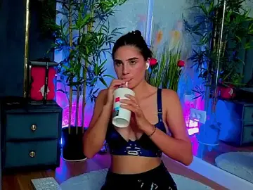 Stripchat Live Sex Cam of valery_evan