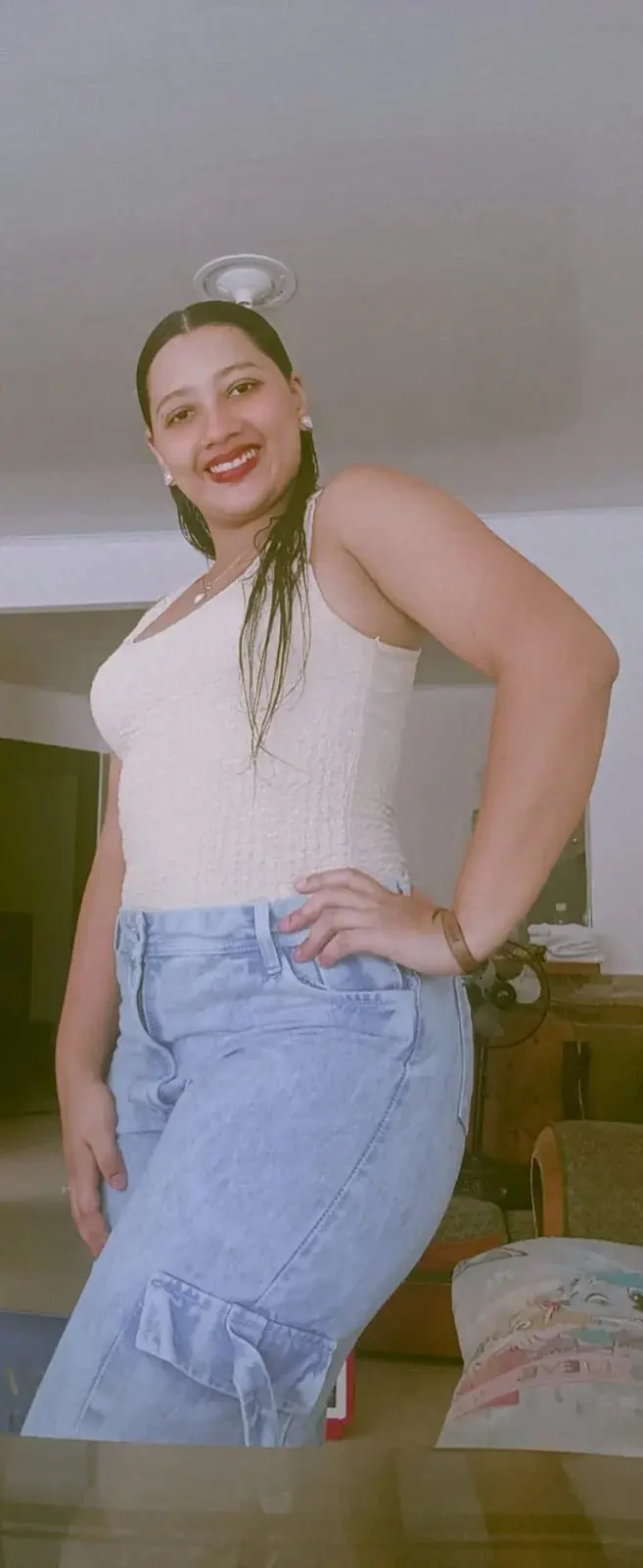 veronica_bigass