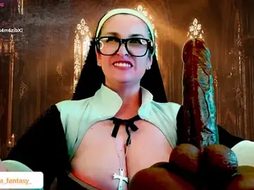 Stripchat Free Porn Cam of helenas_fantasy