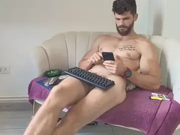 Stripchat Free Live Porn of MauroTwin
