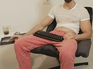 Stripchat Live Sex Cam of MauroTwin