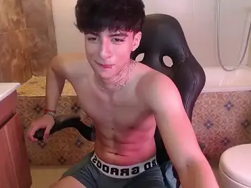 Stripchat Free Porn Cam of Nathan_Owen