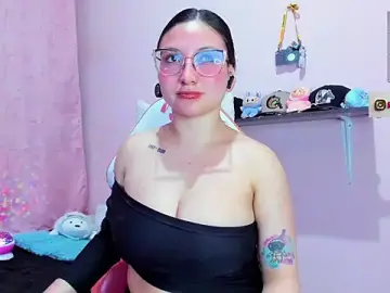 Stripchat Nude Webcam of lucy_neil