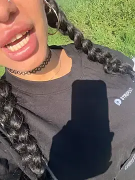 Stripchat Free Porn Cam of AlyssaHottv_