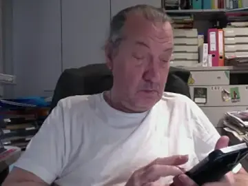 Stripchat Live Porn of HMStraps01