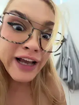 Stripchat Best Webcam of Nicoleevien
