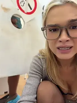Stripchat Watch Live Sex Cams of Nicoleevien