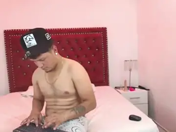 Stripchat Sex Cam of Tata_and_damian