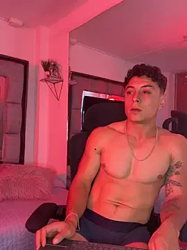 Stripchat Sex Cam of MR_MUSCLE