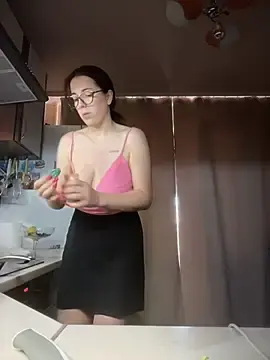 Stripchat Live Sex of MommmyYummy