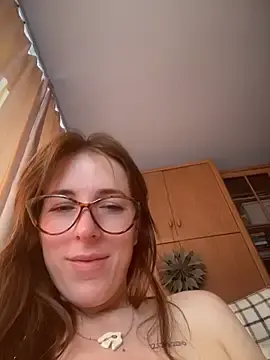 Stripchat Watch Live Sex Cams of MommmyYummy