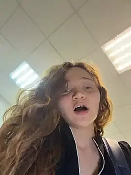 Stripchat Adult Webcam of TheYourL