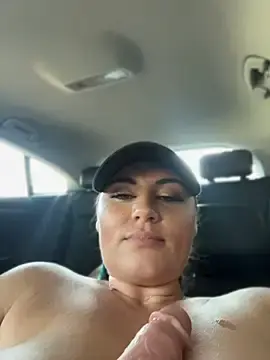 Stripchat Sex Cam of lovely_beast