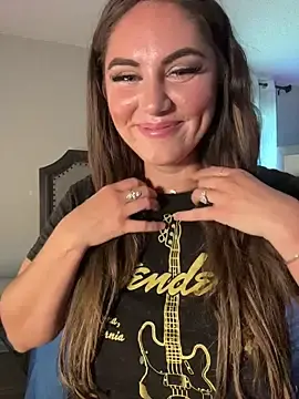 Stripchat Sex Cam of lovely_beast