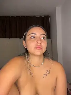 Stripchat Watch Live Sex Cams of Elina_Hills