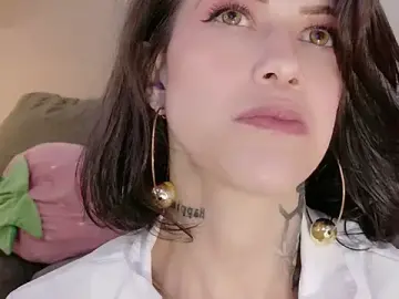 Stripchat Watch Live Sex Cams of Hannah_Borbon