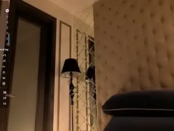 Stripchat Sex Cam of MiguelinaRasmuson