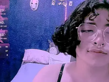 Stripchat Live Sex of NinaYellow