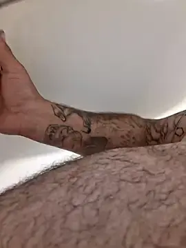 Stripchat Sex Cam of bigdoog8