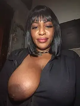 Stripchat Adult Webcams of AmazonianMistress