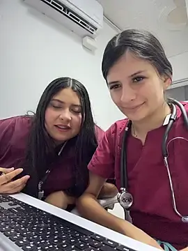 Stripchat Free Porn Cam of Mia_Alanna