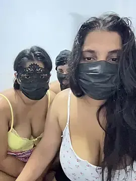 Stripchat Live Sex Cam of Savi-SL