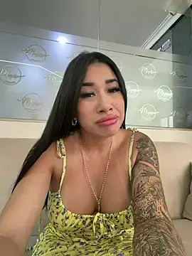 Stripchat Live Sex Cam of kiim_taaylor