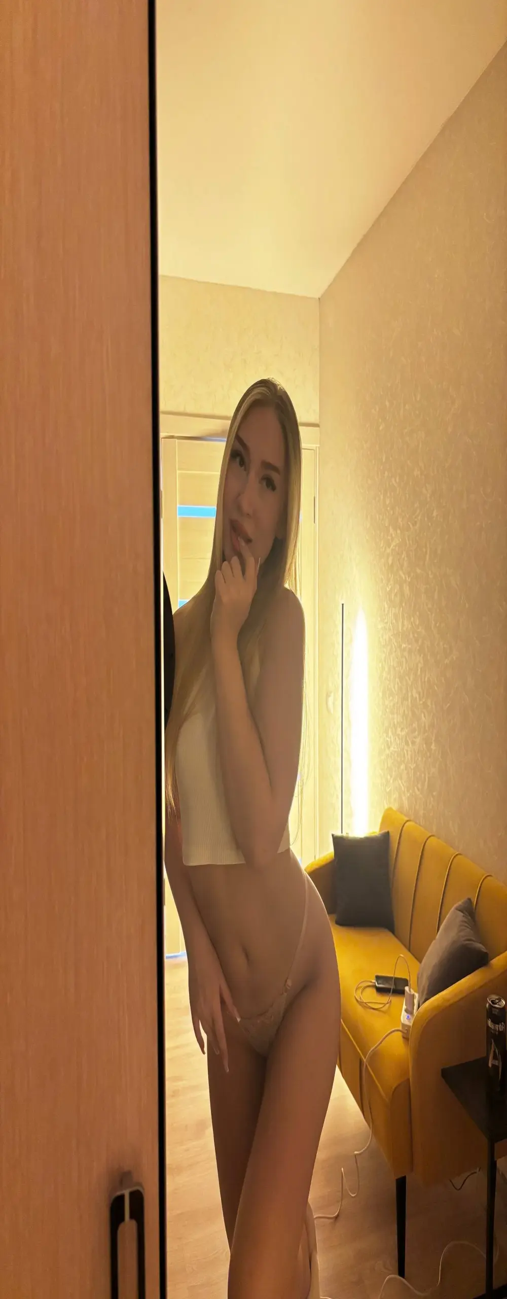 AlinaTeaseX