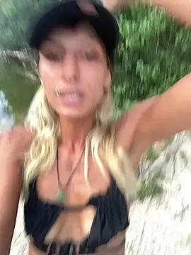 Stripchat Sex Cam of GirlHannah