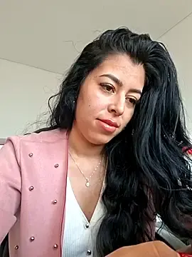 Stripchat Watch Live Sex Cams of Luianna