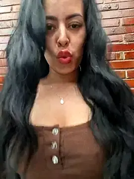 Stripchat Watch Live Sex Cams of Luianna