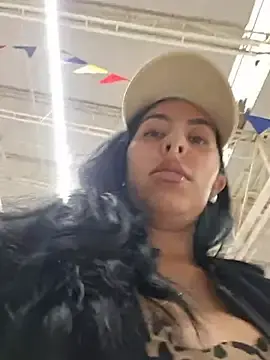 Stripchat Free Porn Cam of Luianna