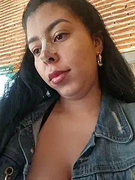 Stripchat Free Porn Cam of Luianna
