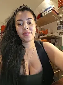 Stripchat Live Sex Cam of Luianna