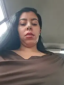 Stripchat Nude Webcam of Luianna