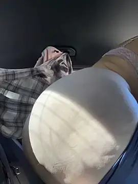 Stripchat Free Porn Cam of ladywithbigass