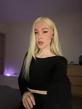 Stripchat Best Webcam of xDinnax
