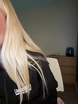 Stripchat Sex Cam of xDinnax