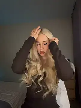Stripchat Live Sex Cam of xDinnax