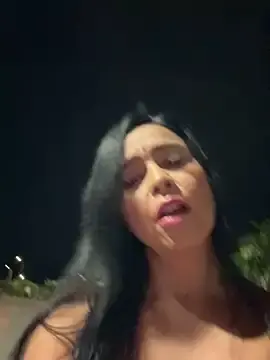 Stripchat Live Sex Cam of _kathaLopez_