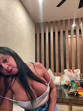 Stripchat Adult Webcam of _kathaLopez_