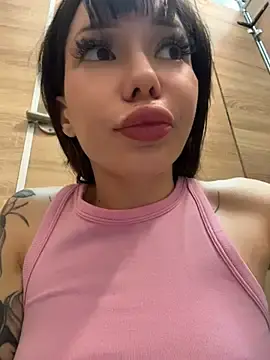 Stripchat Sex Cam of babydolll