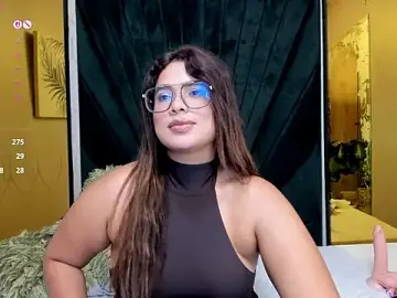 Stripchat Free Porn Cam of liz_ariza4u_