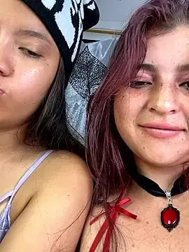 Stripchat Nude Webcam of Xuxi_XXX