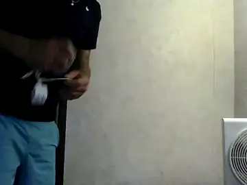 Stripchat Sex Cam of CloudyHungSoCal