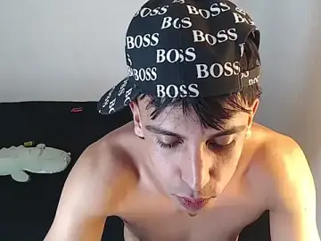 Stripchat Free Porn Cam of Robisson_zack