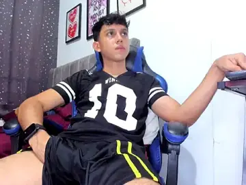 Stripchat Live Porn of The_skinnyguys
